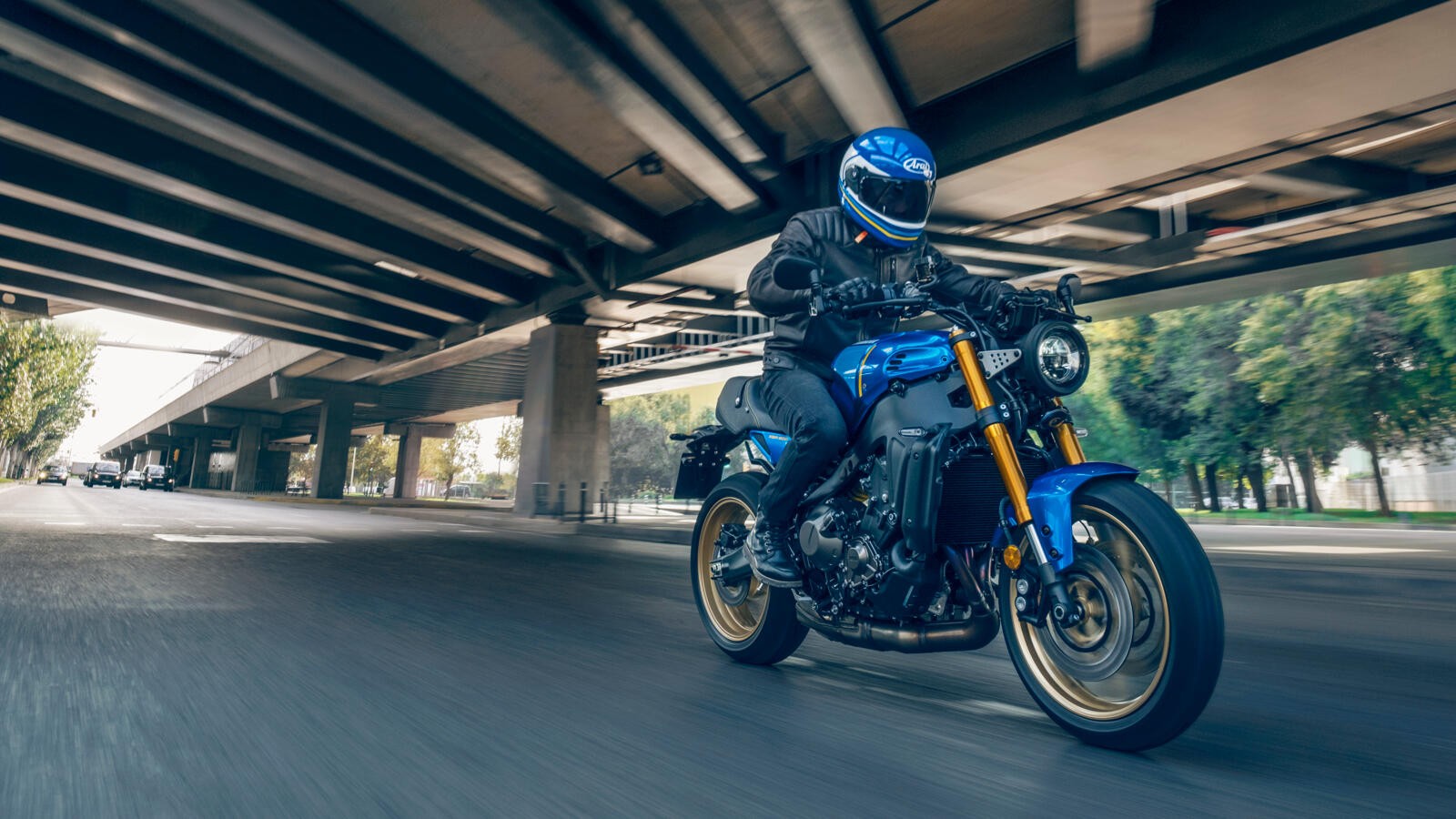 Yamaha XSR900 2022: le foto