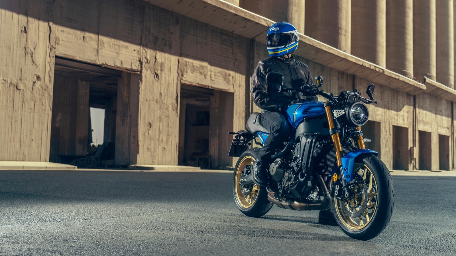 Yamaha XSR900 2022: le foto