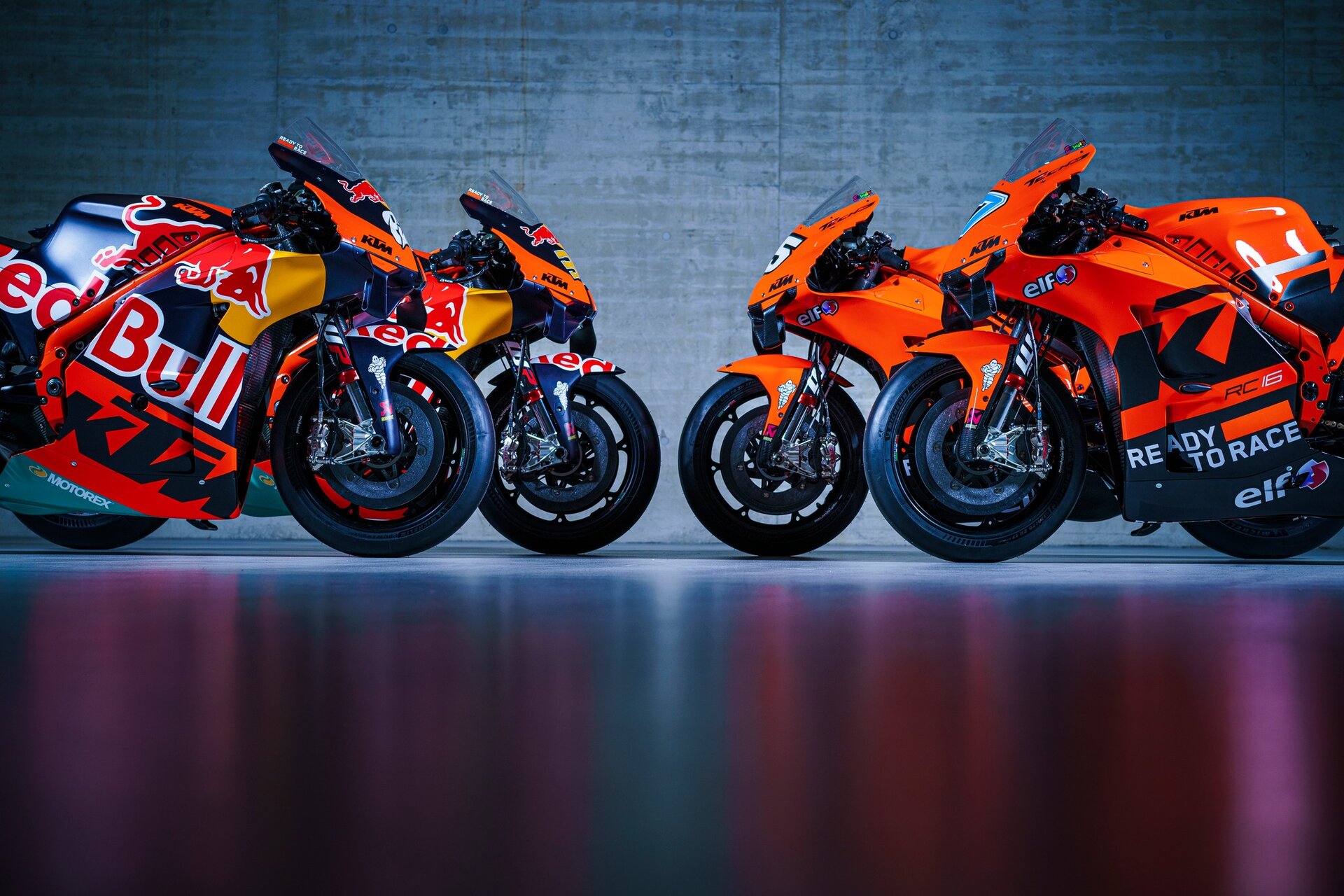 MotoGP, KTM svela la RC16 2022 e i team Factory e Tech3