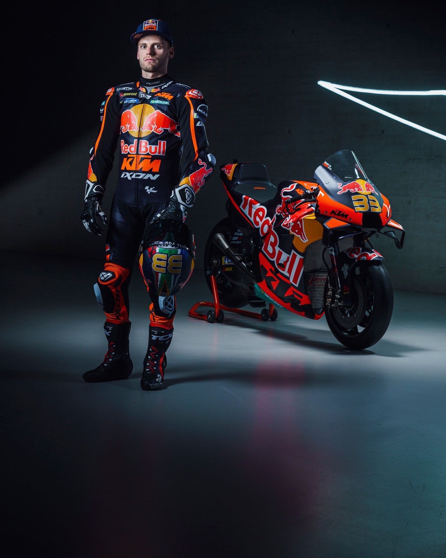 MotoGP, KTM svela la RC16 2022 e i team Factory e Tech3