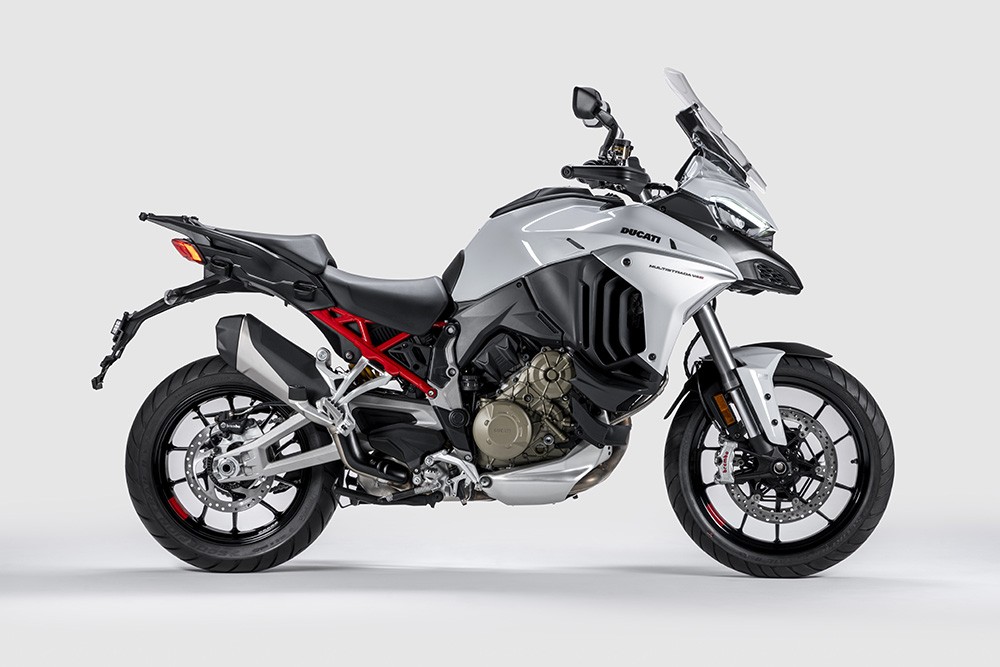 Ducati Multistrada V4 2022: foto