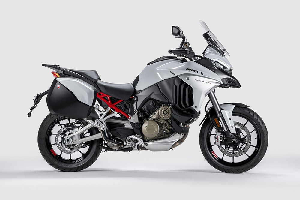 Ducati Multistrada V4 2022: foto