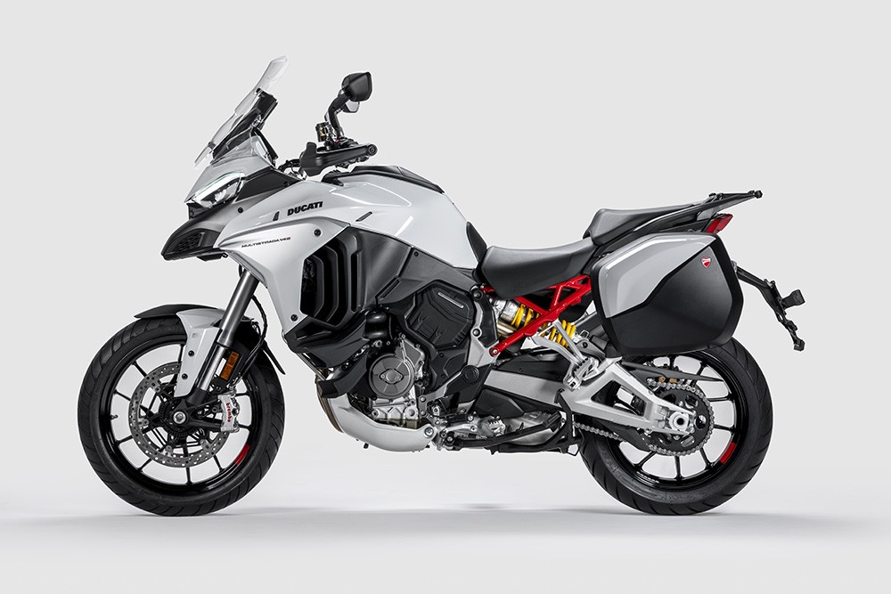 Ducati Multistrada V4 2022: foto