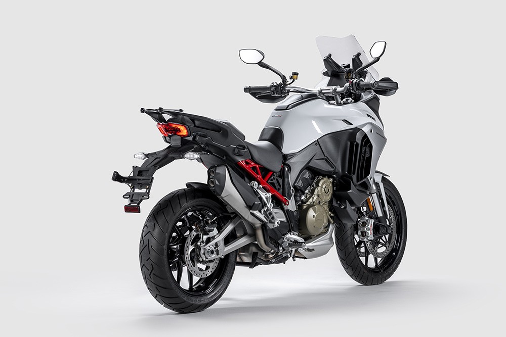 Ducati Multistrada V4 2022: foto