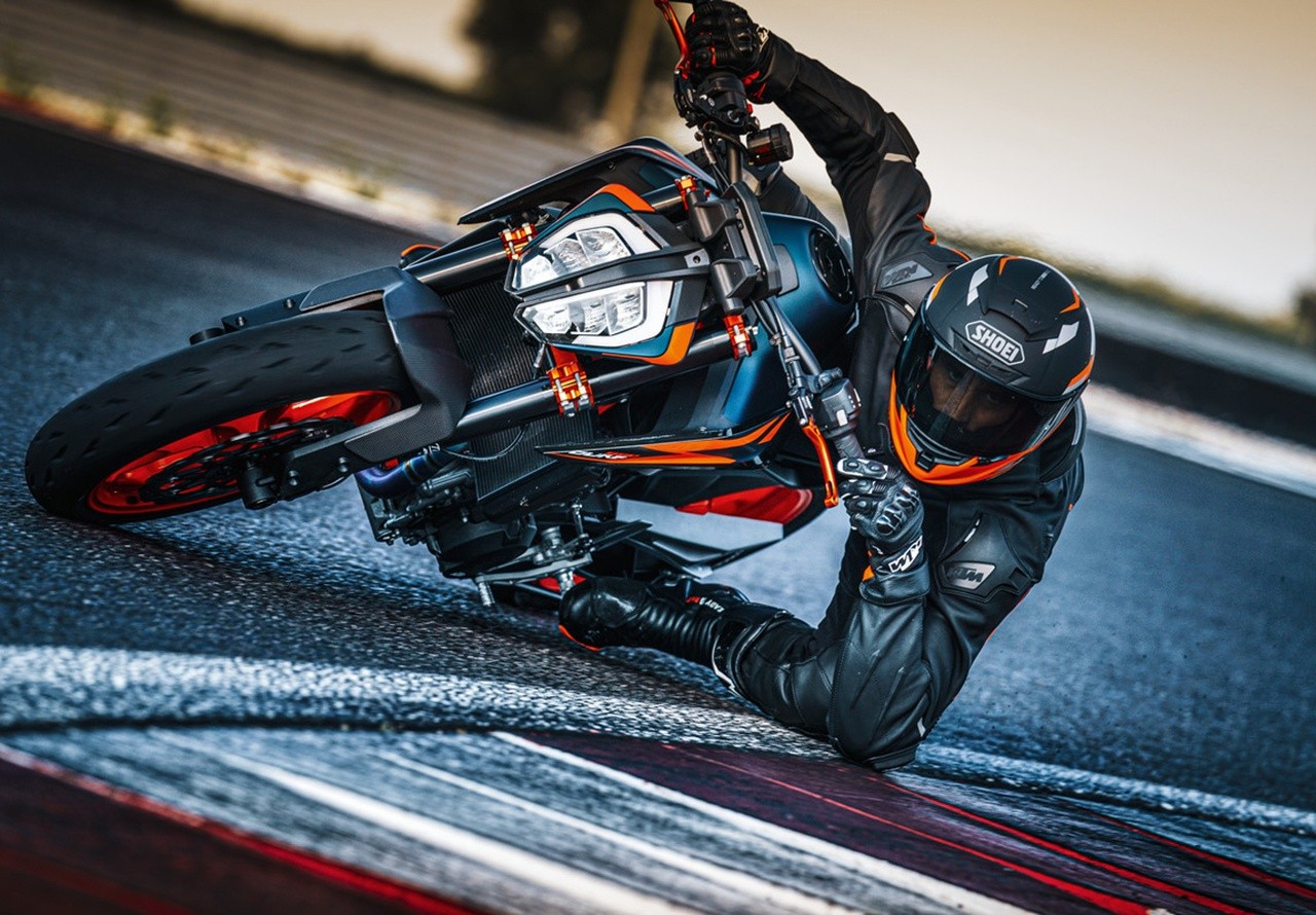 KTM 890 DUKE R 2022