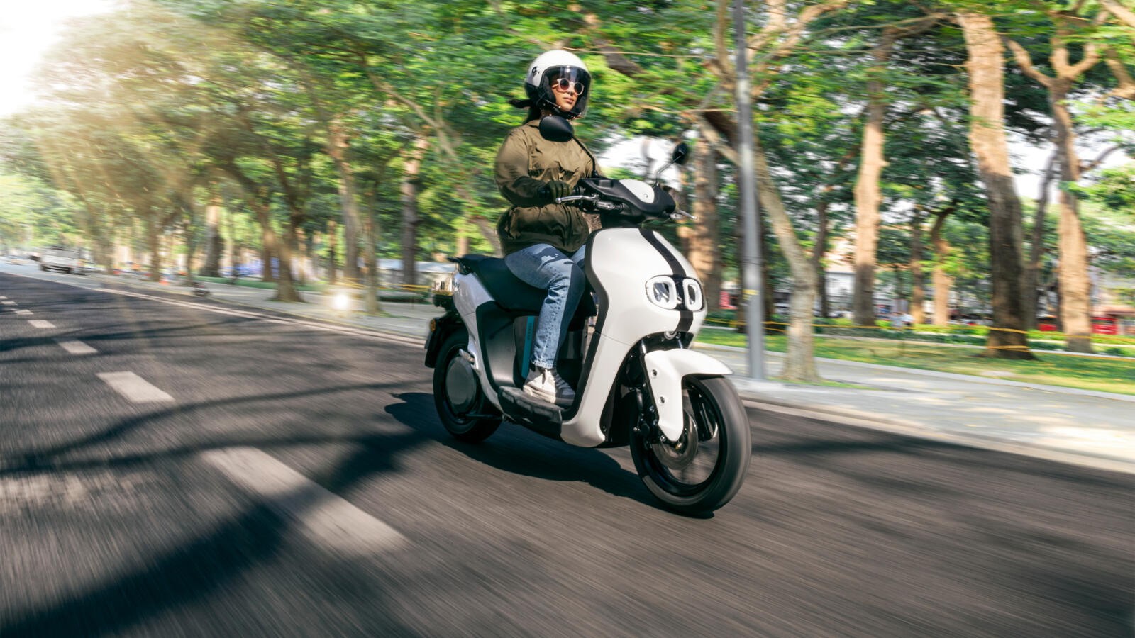 Yamaha NEO's: le foto del primo scooter elettrico