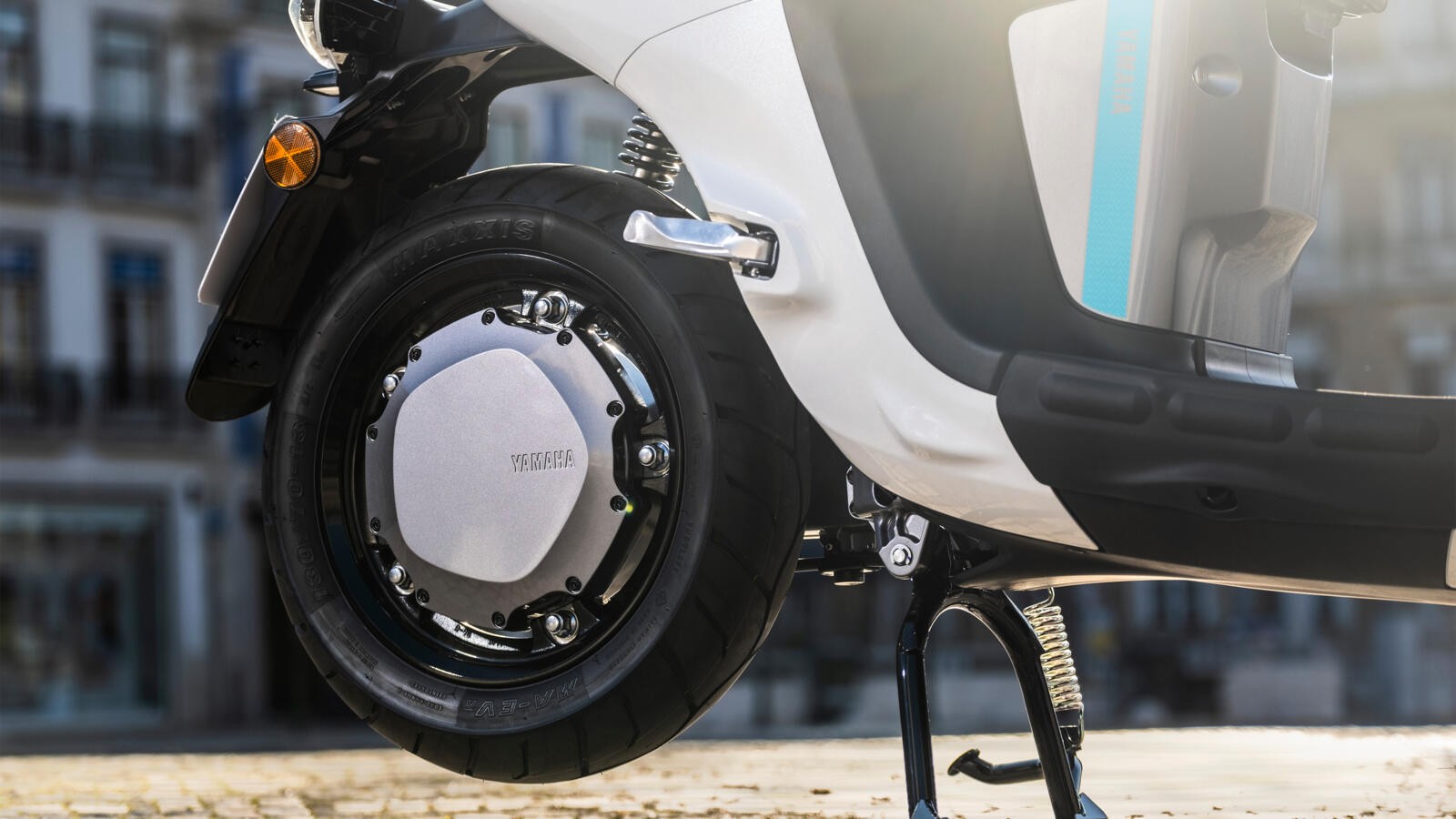 Yamaha NEO's: le foto del primo scooter elettrico