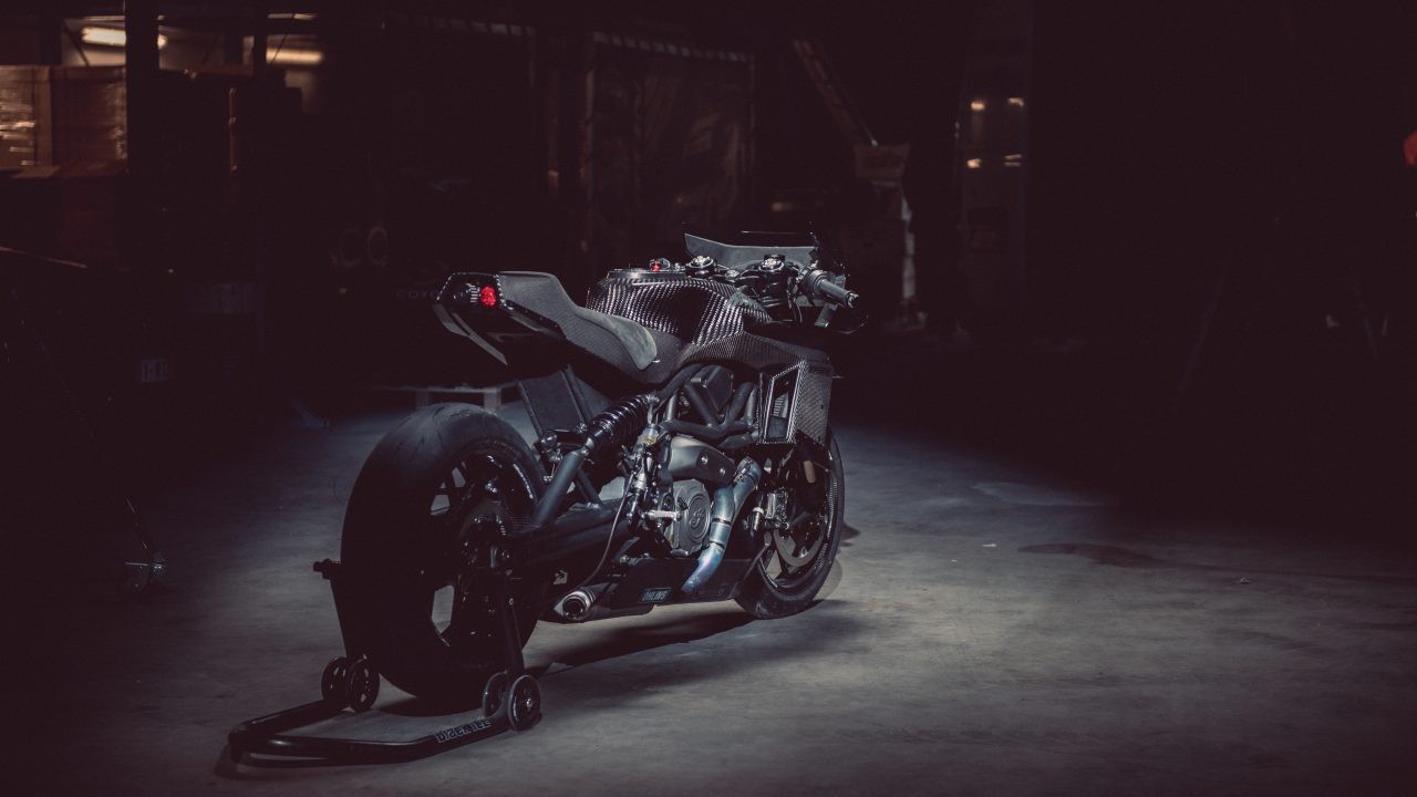 Indian FTR Black Swan by Workhorse Speed ​​Shop: foto