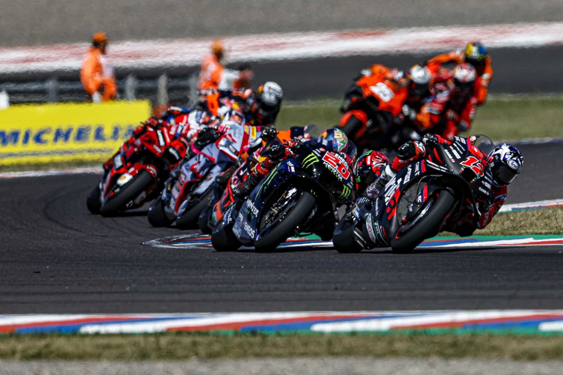 MotoGP, prima vittoria in MotoGP per Aprilia. Espargarò: 