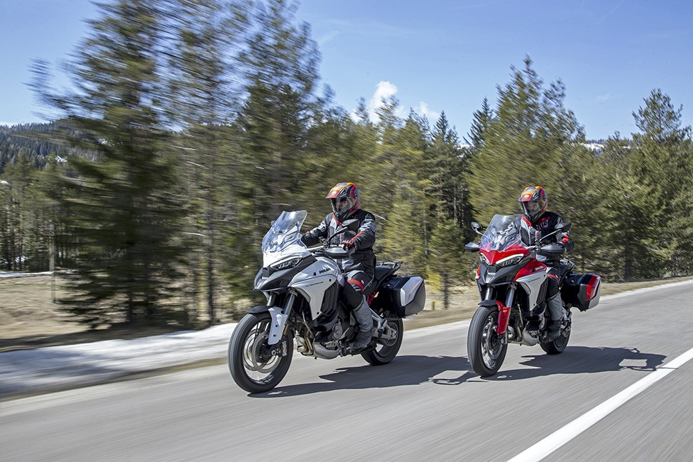 Ducati lancia il Multistrada Tour - Alpen Edition: foto