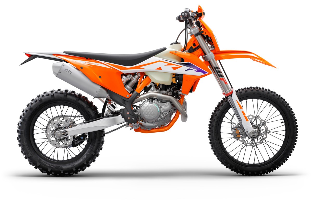 KTM svela la nuova gamma enduro 2023: foto