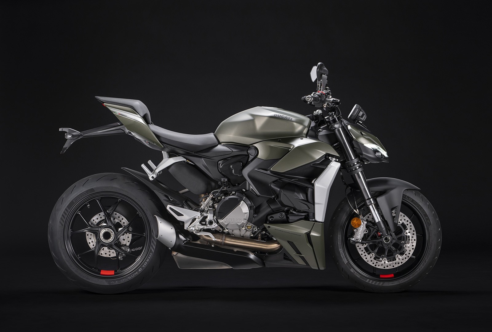 Ducati Streetfighter V2, nuova tinta Storm Green