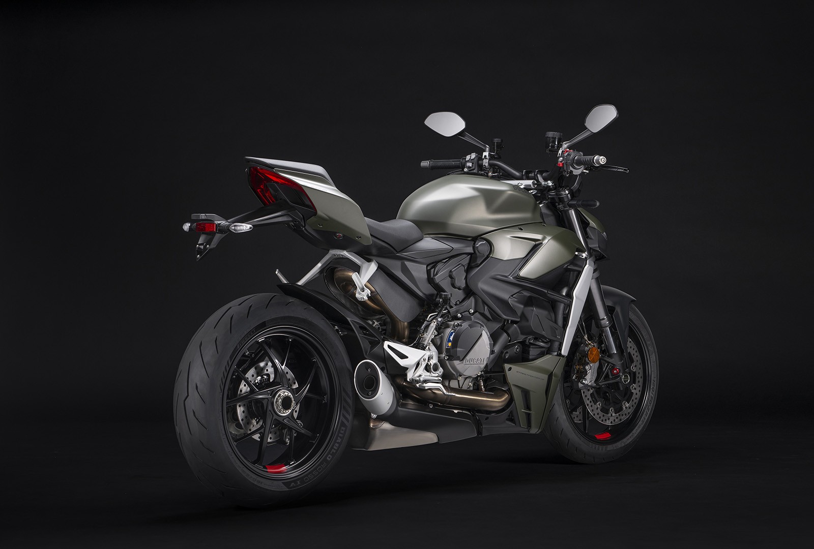 Ducati Streetfighter V2, nuova tinta Storm Green