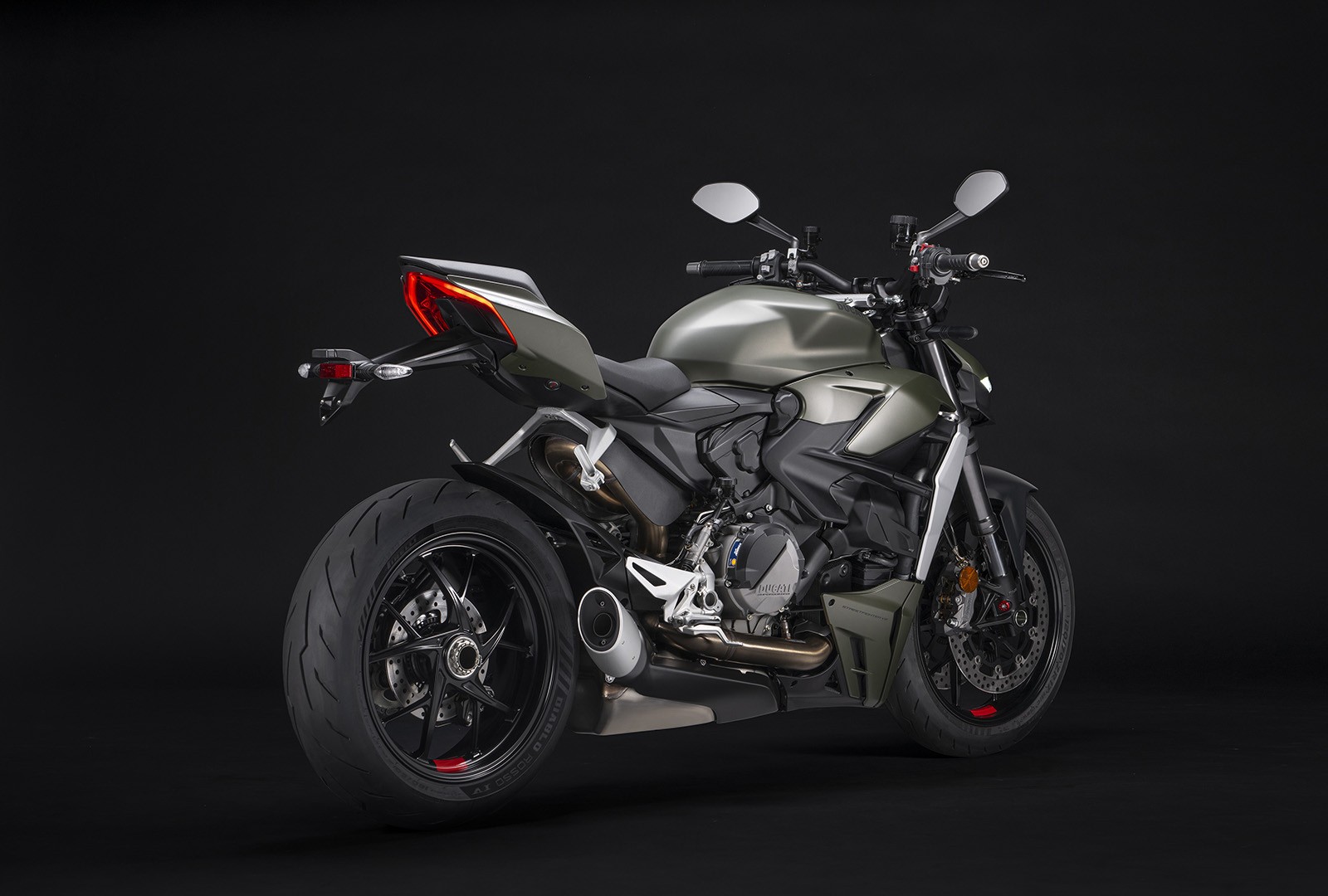 Ducati Streetfighter V2, nuova tinta Storm Green