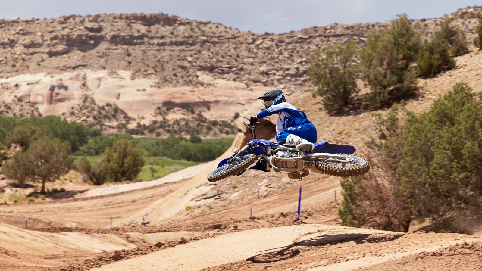 Yamaha YZ450F 2023: le foto