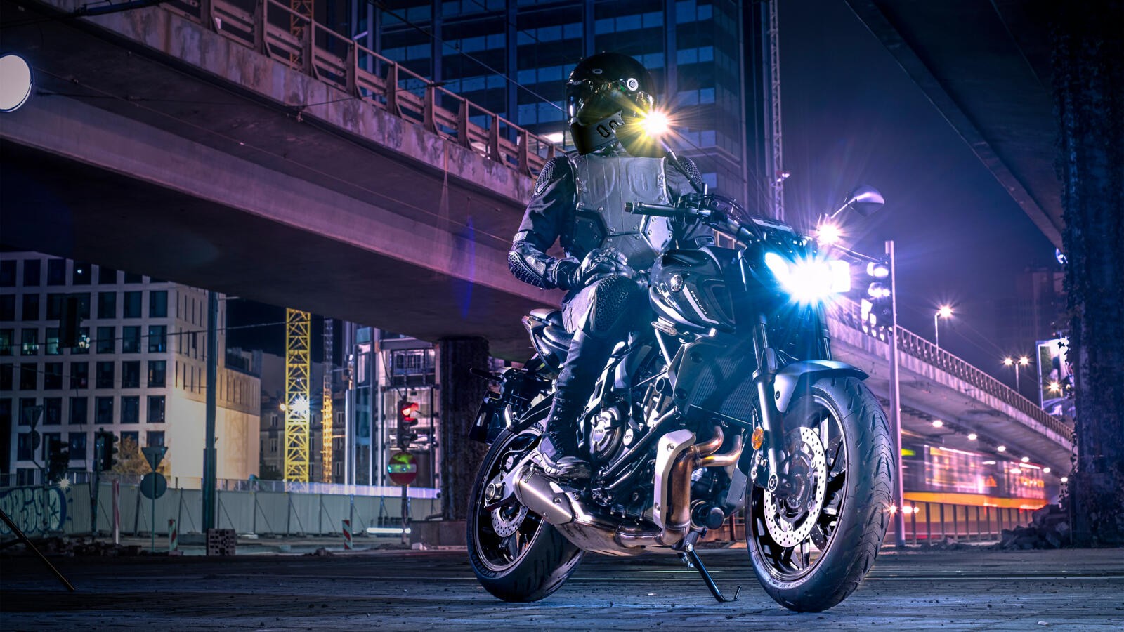 Yamaha MT-07 2023: le foto