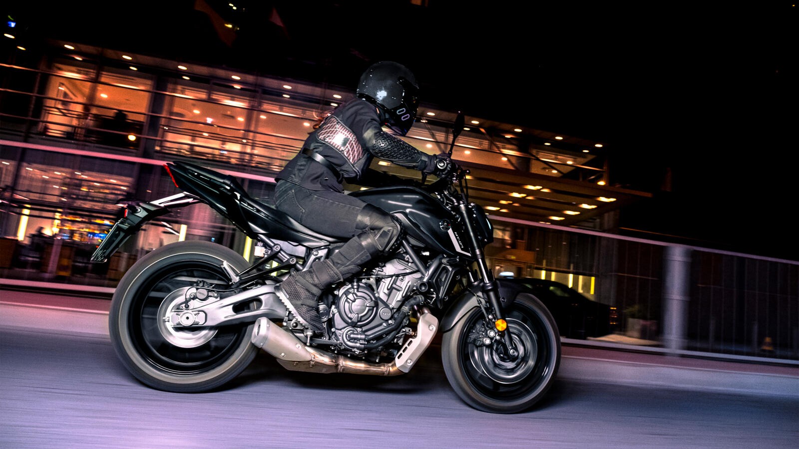 Yamaha MT-07 2023: le foto