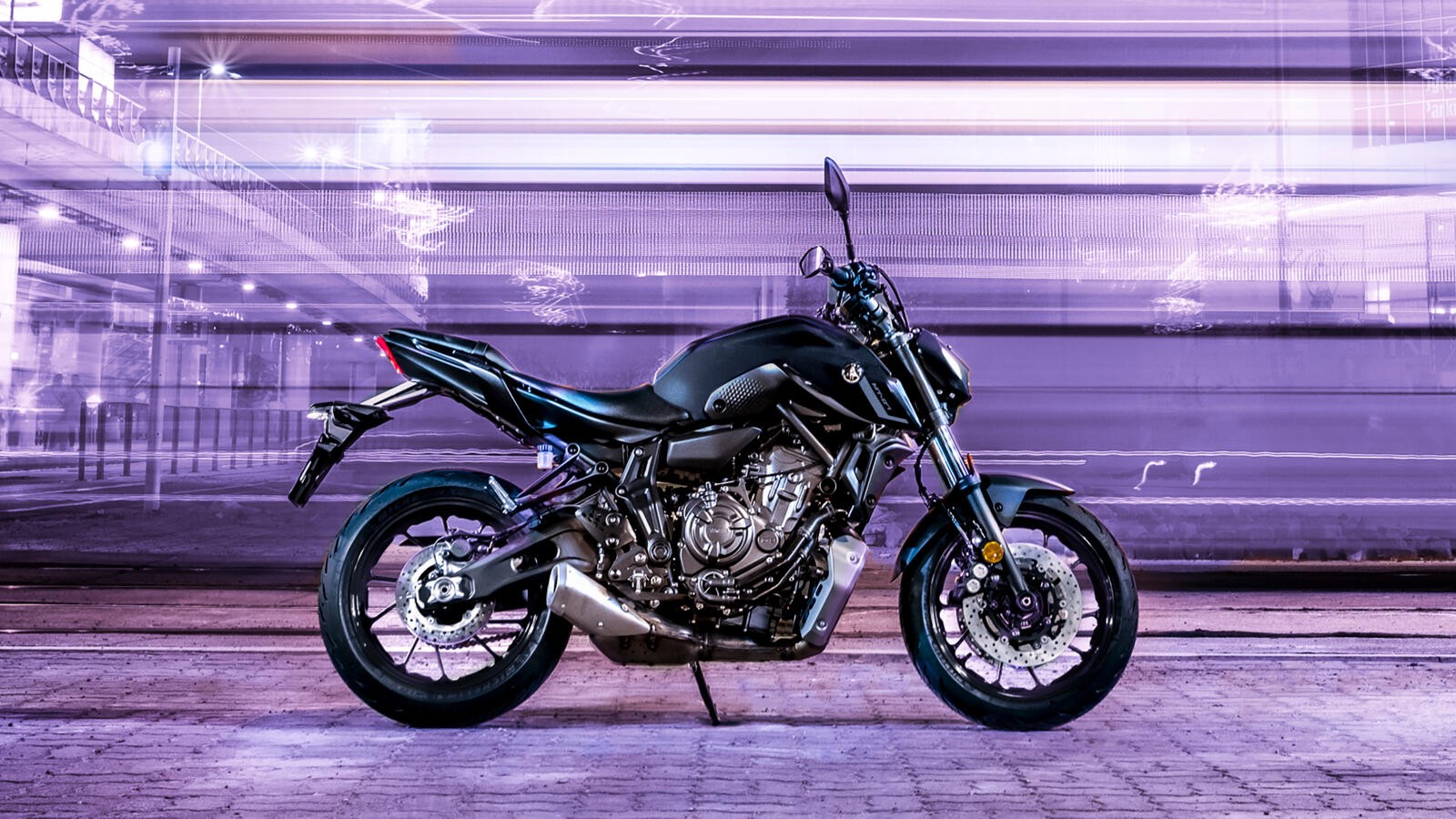 Yamaha MT-07 2023: le foto