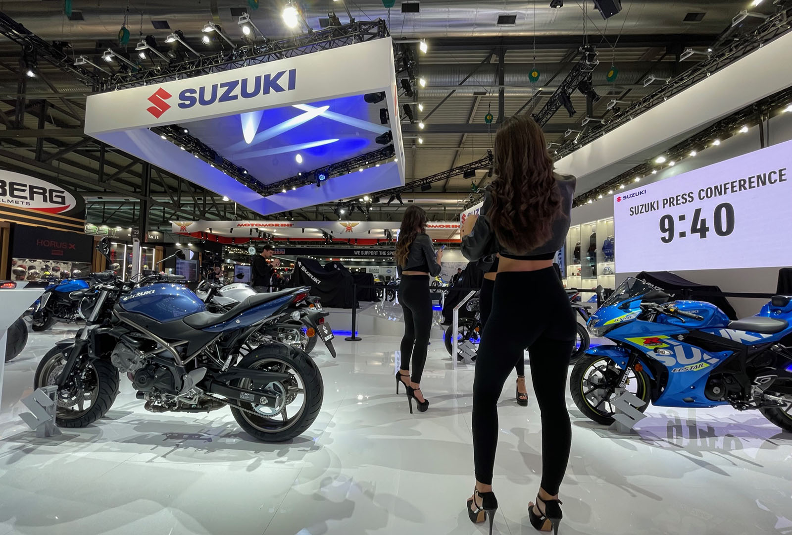 EICMA 2022, le ragazze più belle del salone