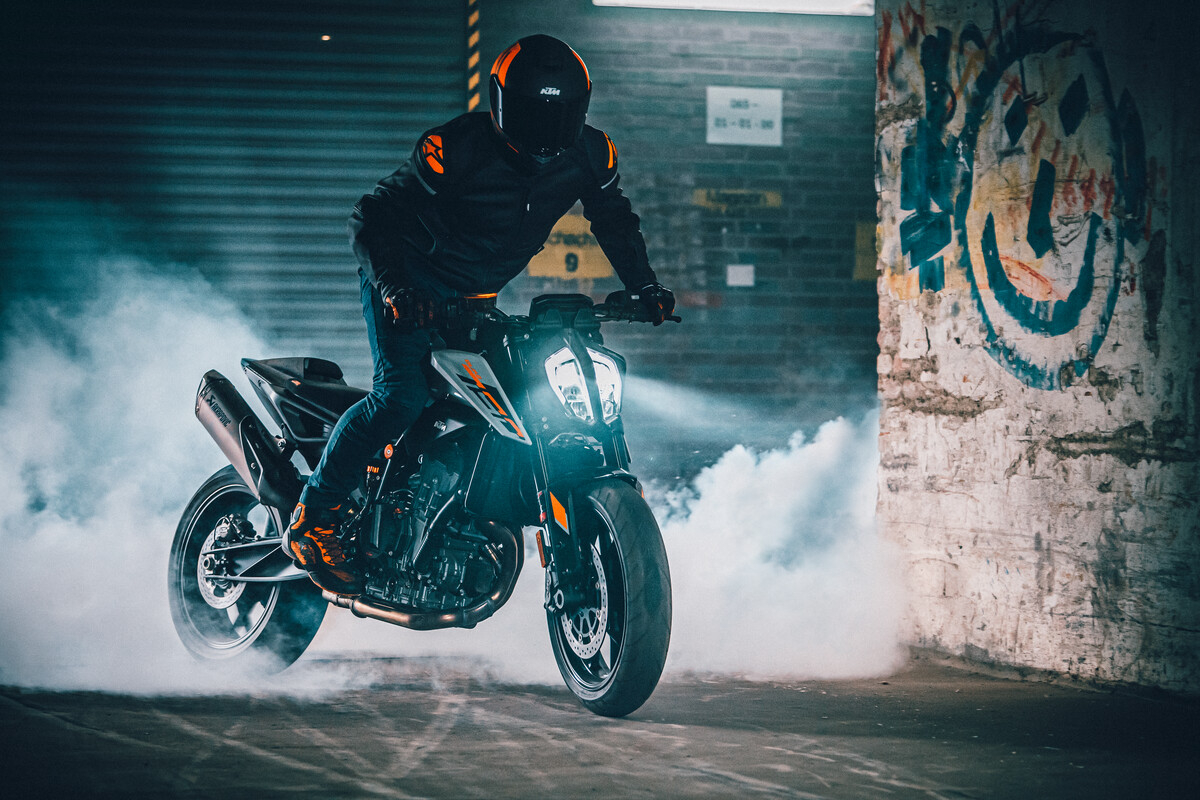 KTM svela la nuova 790 Duke e aggiorna la gamma Street