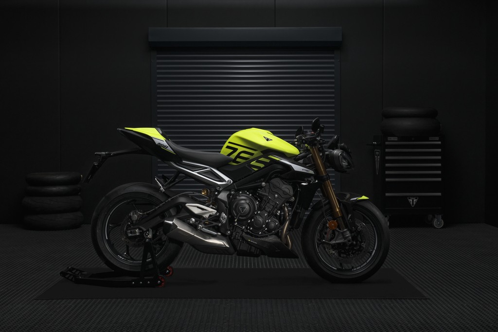 Triumph Street Triple 2023: foto