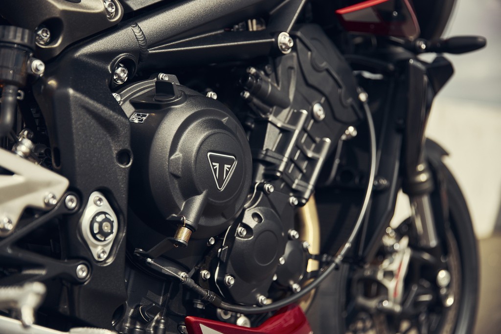 Triumph Street Triple 2023: foto