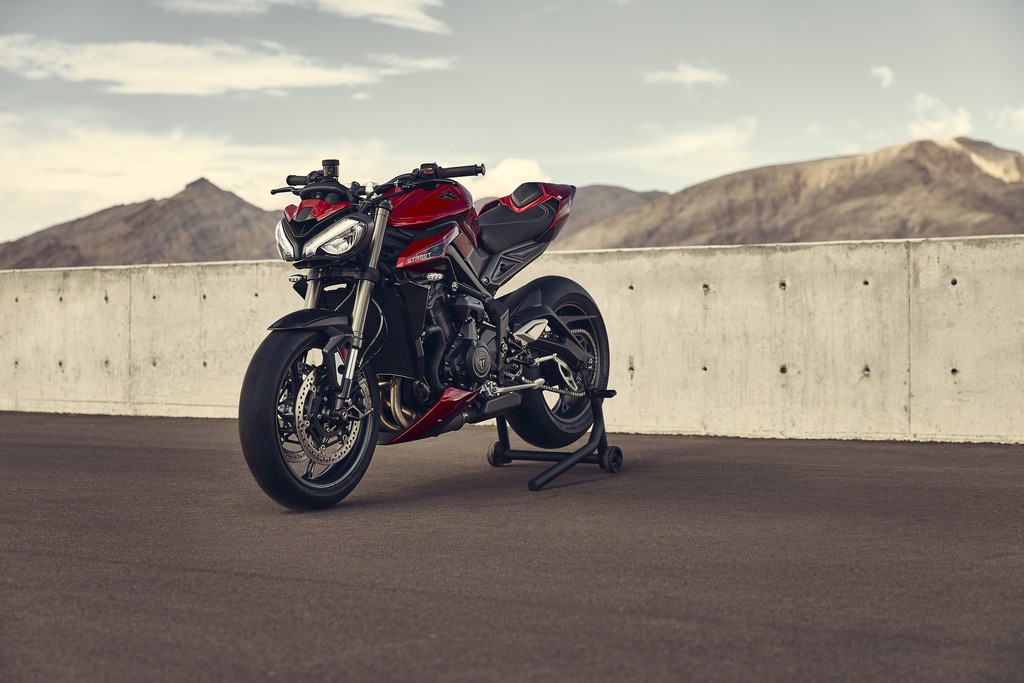 Triumph Street Triple 2023: foto