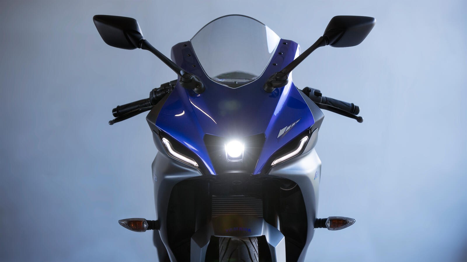 Yamaha svela la nuova R125 2023: foto